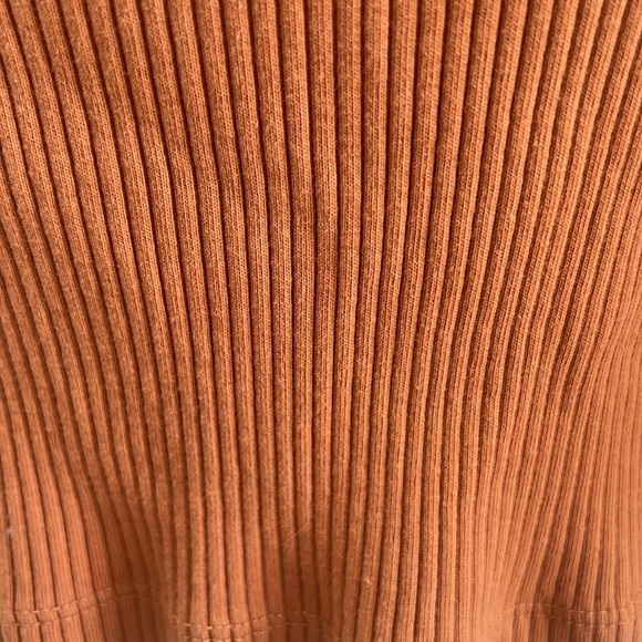 Light burnt orange cribbed mock neck sleeveless top - Picture 3 of 3